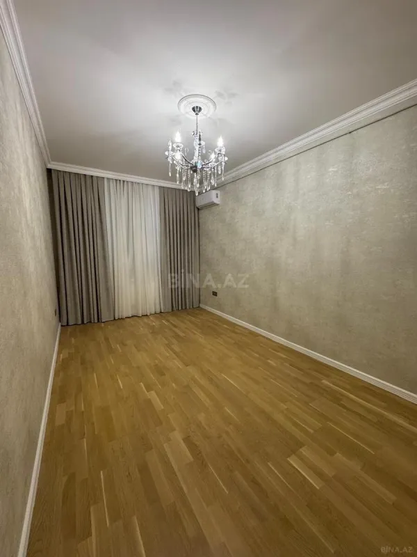 Satılır 3 otaqlı mənzil 104 m²