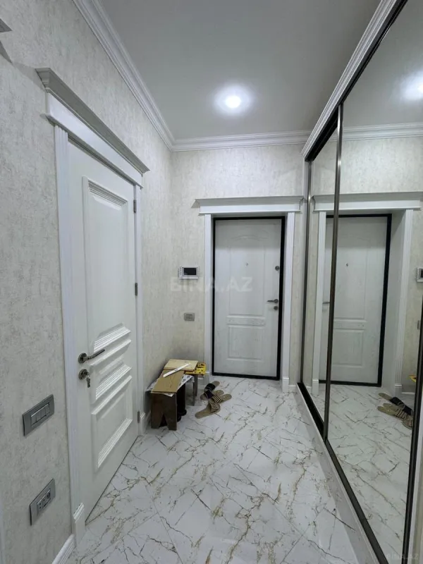 Satılır 3 otaqlı mənzil 104 m²