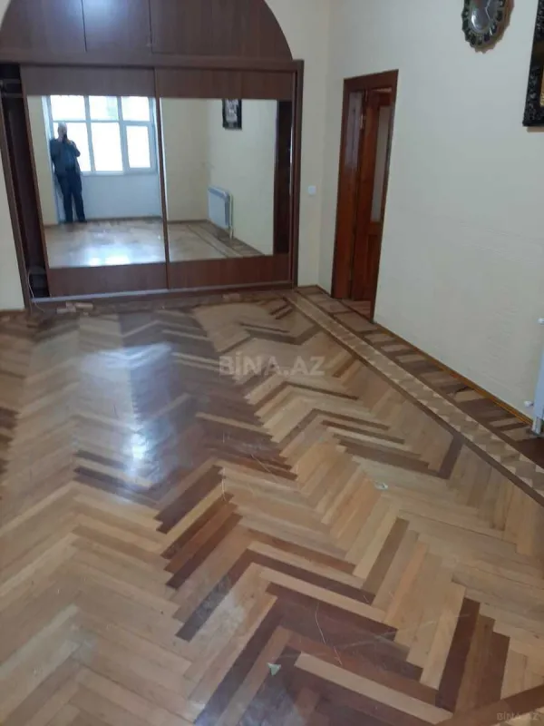 Kirayə verilir 2 otaqlı ofis 80 m²
