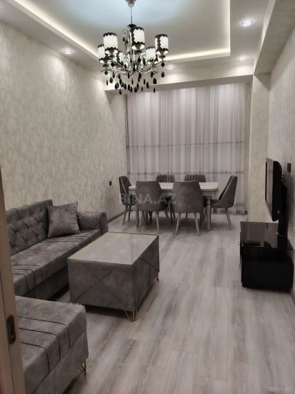Kirayə verilir 2 otaqlı mənzil 68 m²