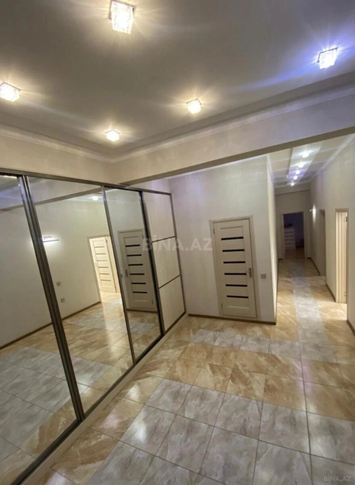 Satılır obyekt 160 m²