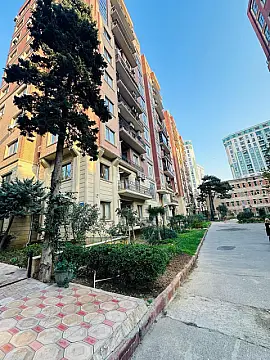 Satılır obyekt 160 m²