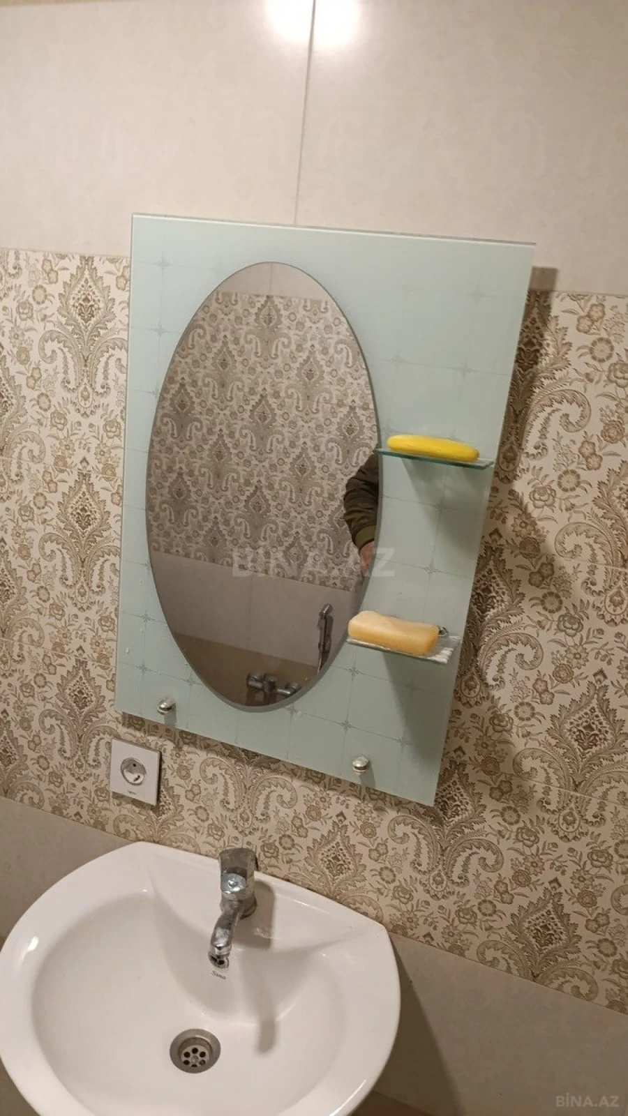 Kirayə verilir 1 otaqlı mənzil 60 m²