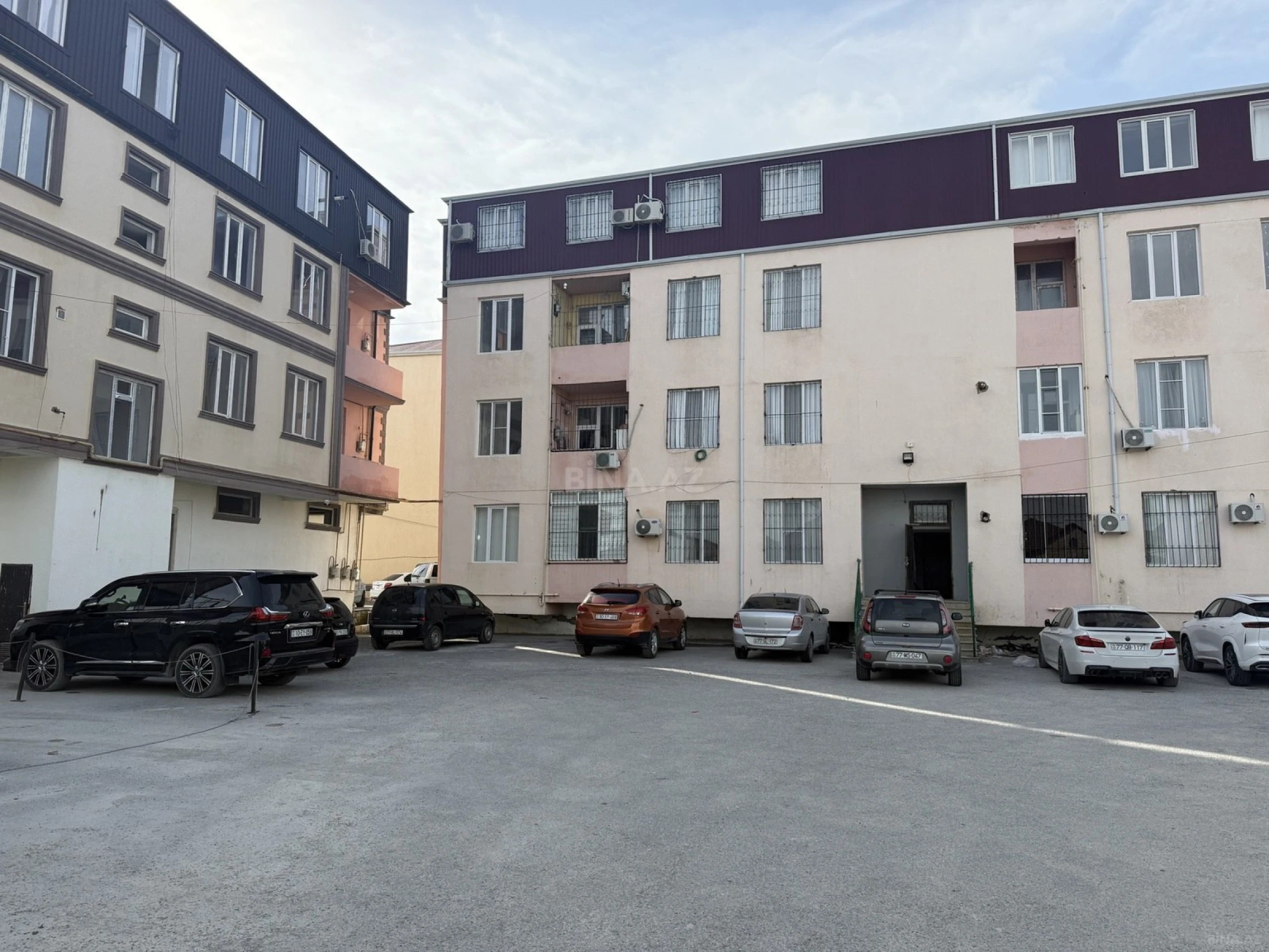 Satılır 2 otaqlı mənzil 57 m²