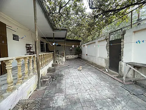 Satılır 5 otaqlı həyət evi 280 m²