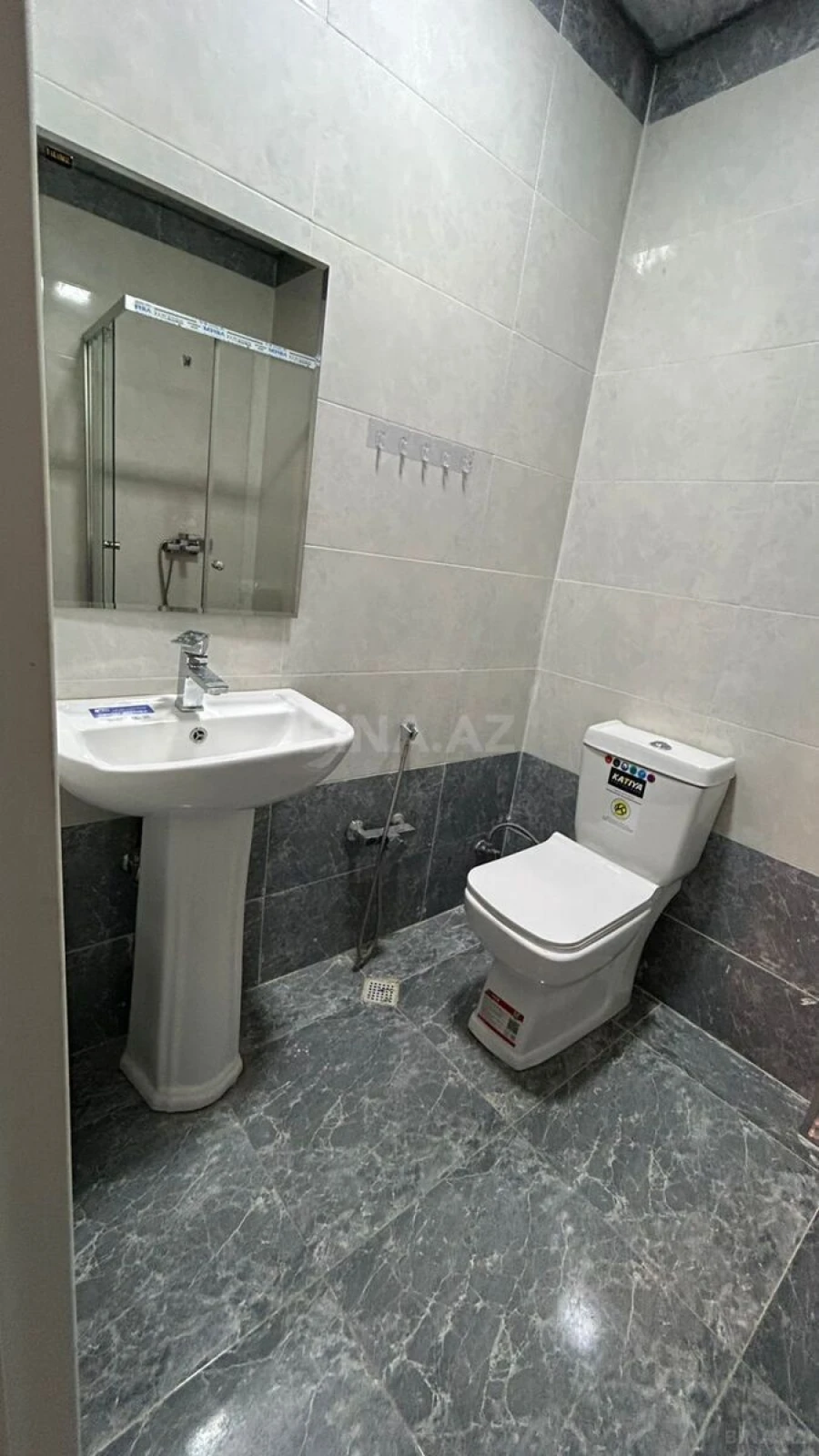 Kirayə verilir 2 otaqlı mənzil 58 m²