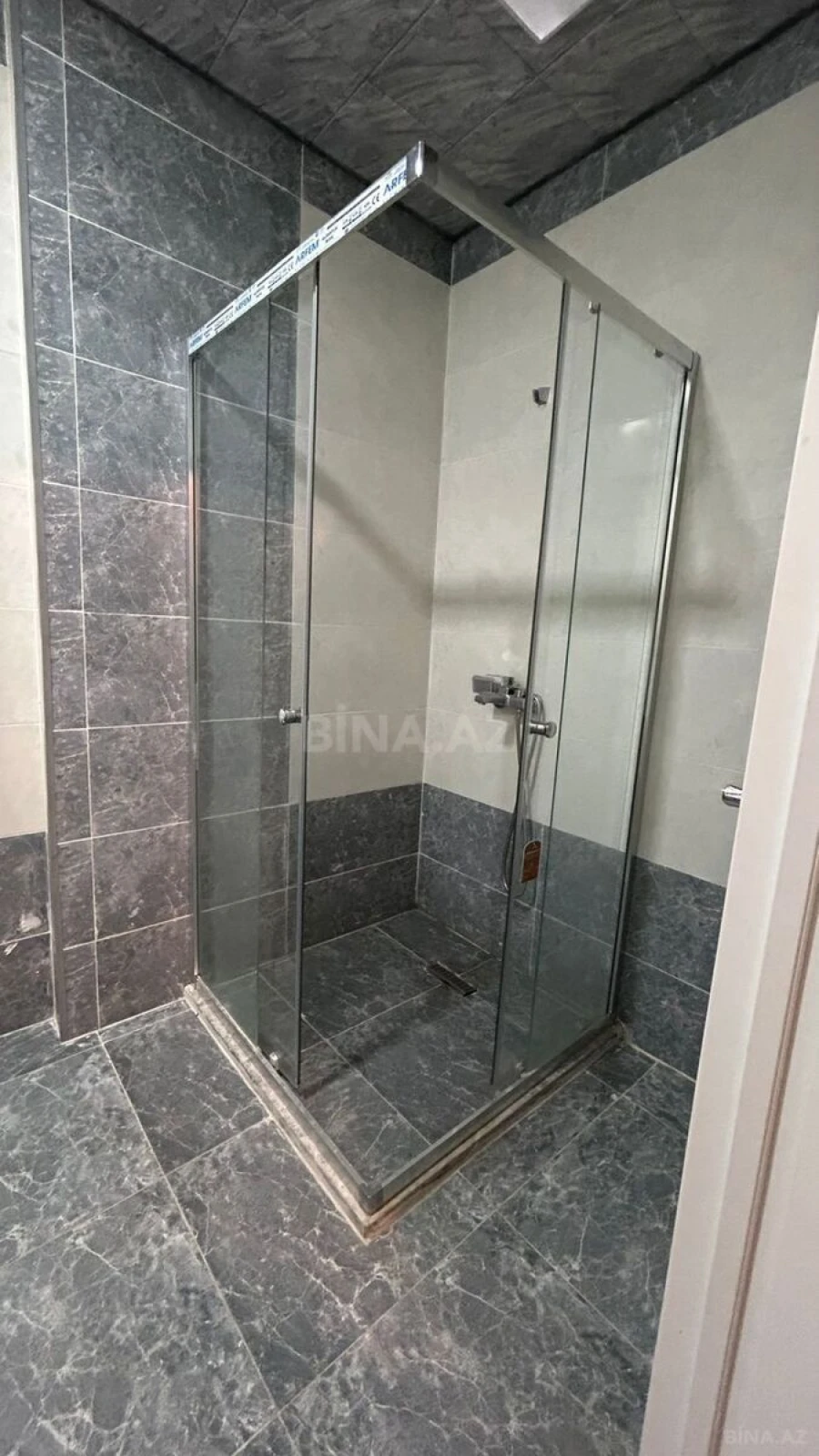 Kirayə verilir 2 otaqlı mənzil 58 m²