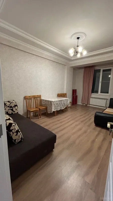 Kirayə verilir 2 otaqlı mənzil 58 m²