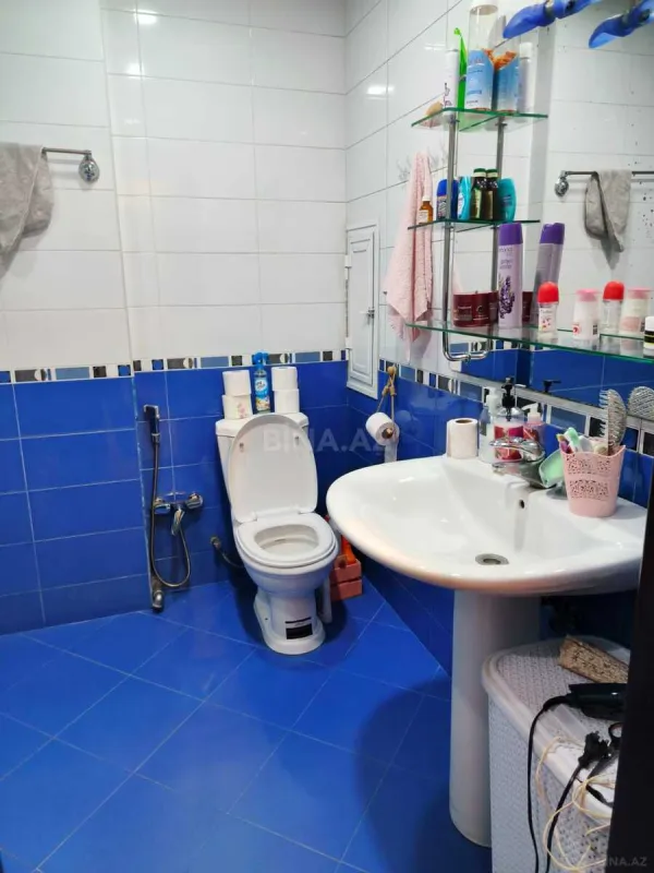 Satılır 2 otaqlı mənzil 68 m²