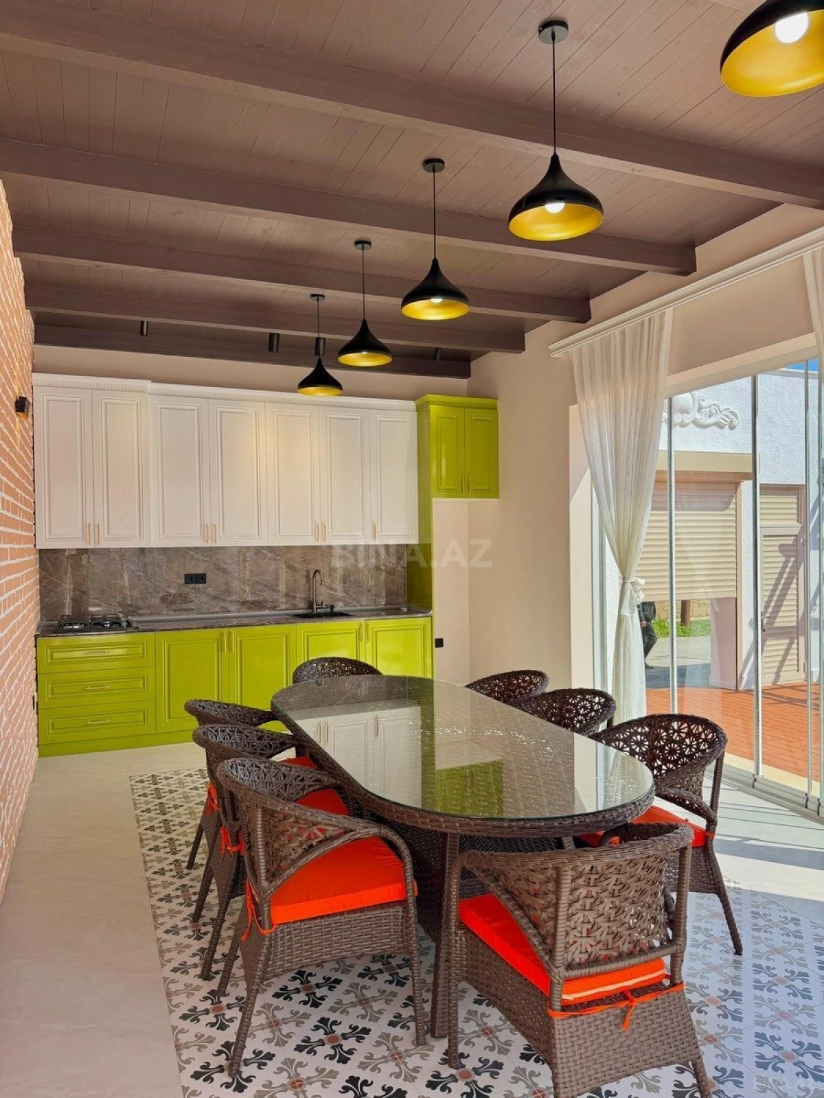 Satılır 5 otaqlı həyət evi 200 m²