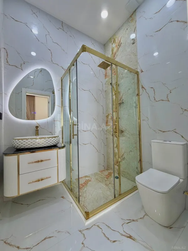 Satılır 5 otaqlı həyət evi 200 m²