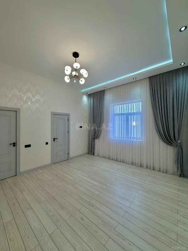 Satılır 4 otaqlı həyət evi 180 m²