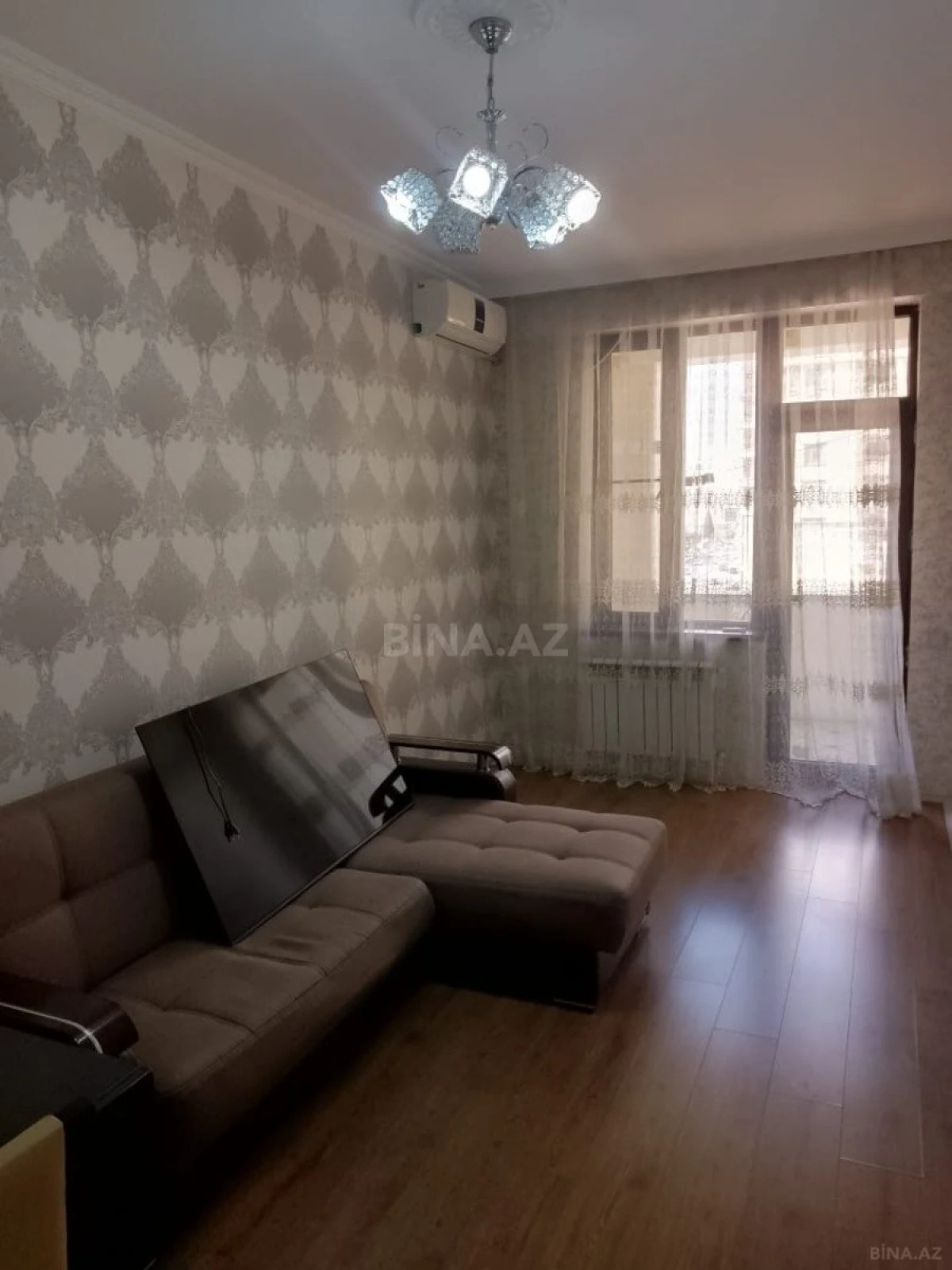 Kirayə verilir 2 otaqlı mənzil 60 m²