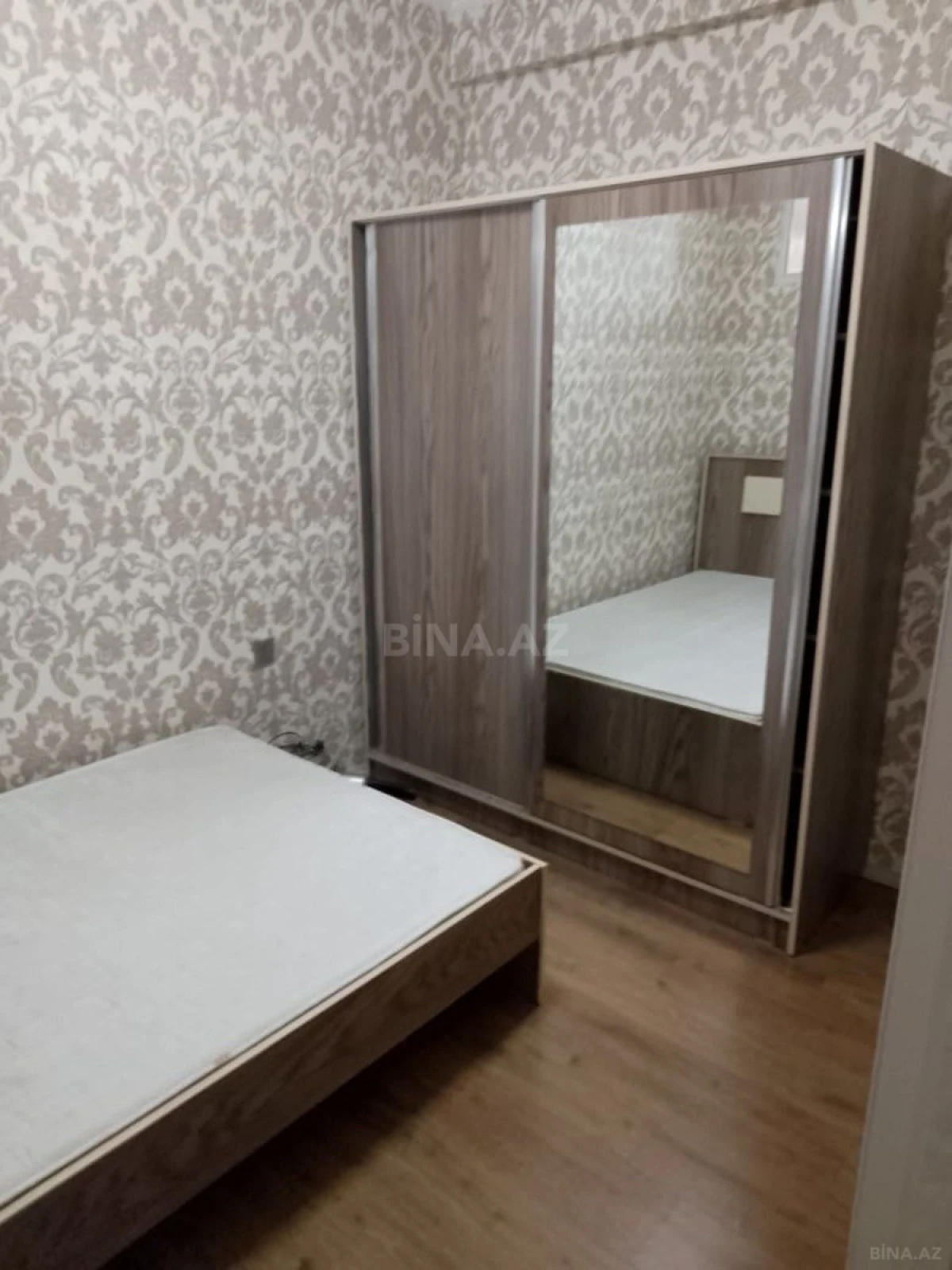 Kirayə verilir 2 otaqlı mənzil 60 m²