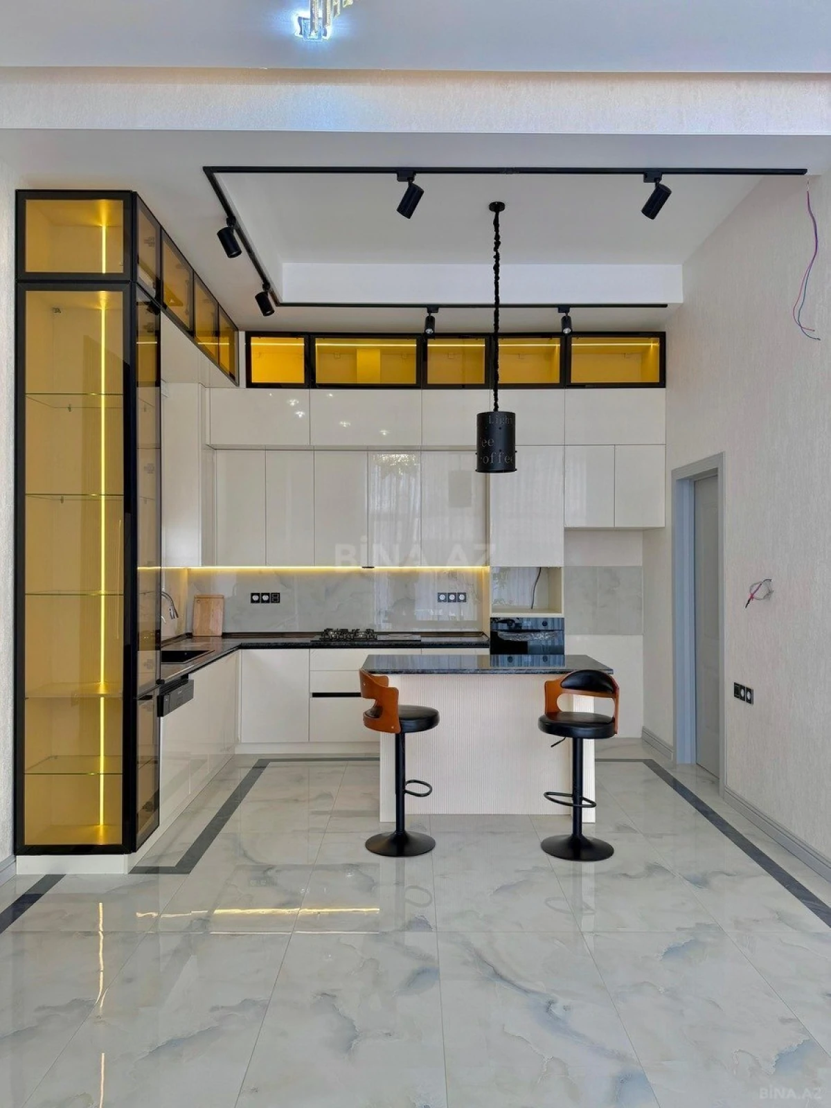 Satılır 4 otaqlı həyət evi 170 m²