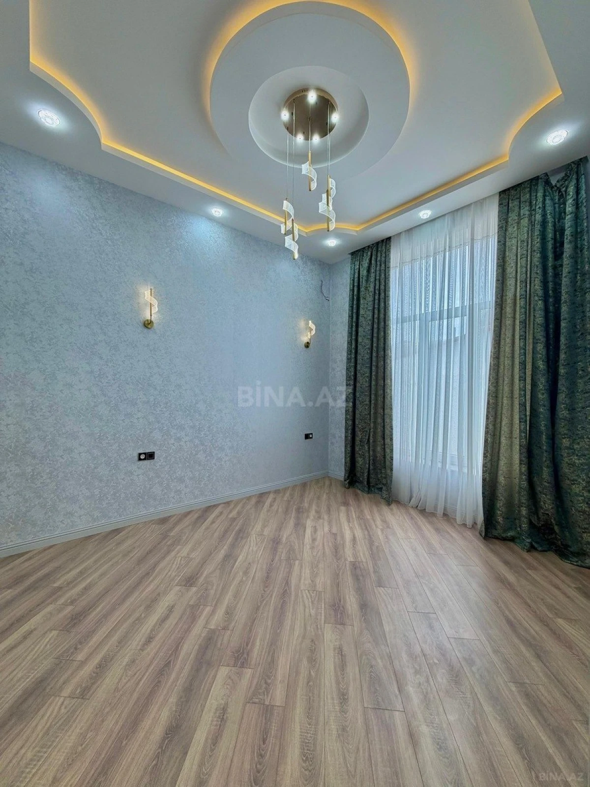 Satılır 4 otaqlı həyət evi 170 m²