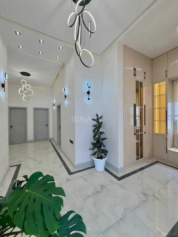 Satılır 4 otaqlı həyət evi 170 m²