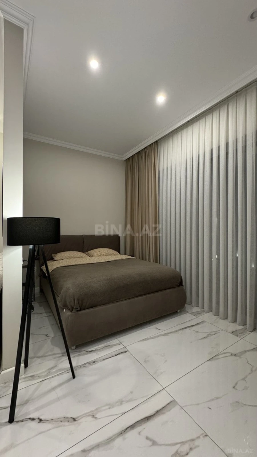 Kirayə verilir 1 otaqlı mənzil 57 m²