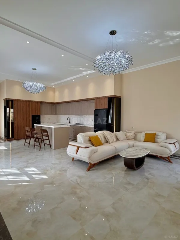 Satılır 6 otaqlı həyət evi 600 m²