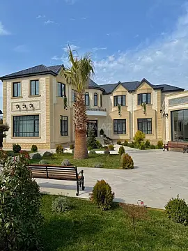 Satılır 6 otaqlı həyət evi 600 m²