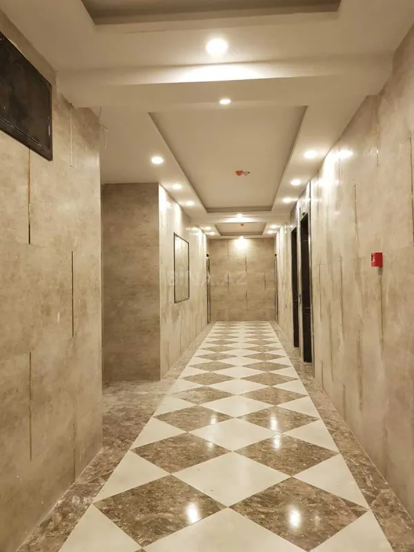 Satılır 4 otaqlı mənzil 235 m²