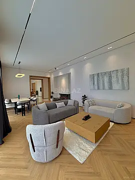 Satılır 5 otaqlı həyət evi 250 m²