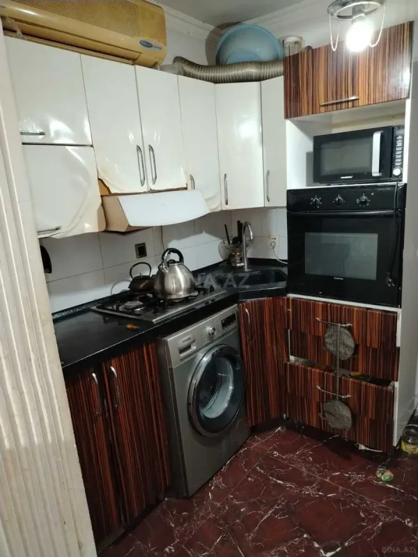 Satılır 3 otaqlı mənzil 58 m²