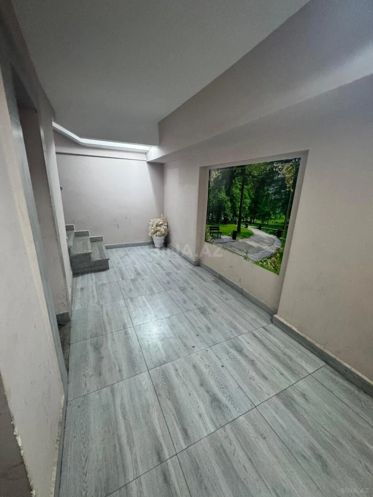 Satılır 4 otaqlı mənzil 110 m²