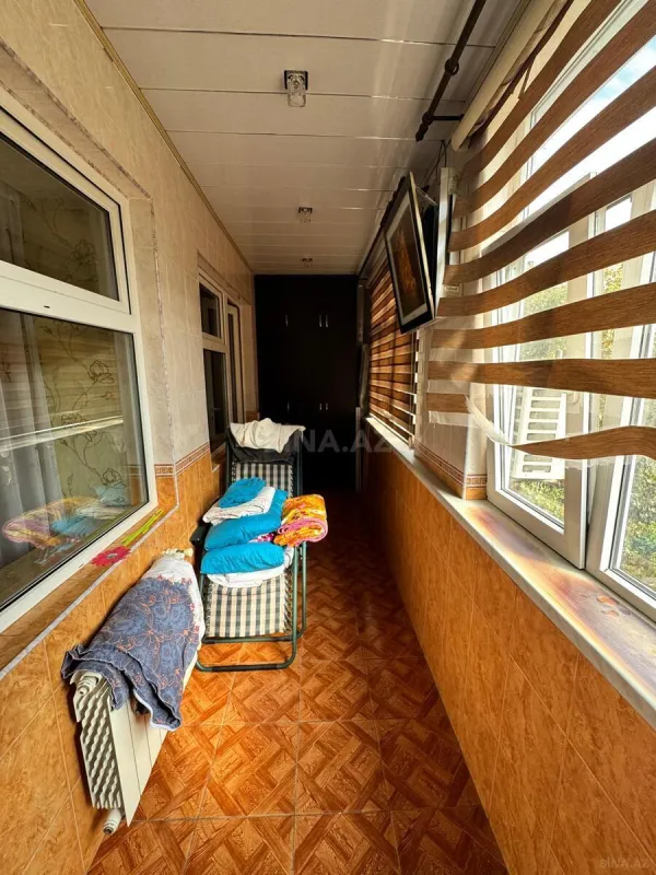 Satılır 4 otaqlı mənzil 110 m²