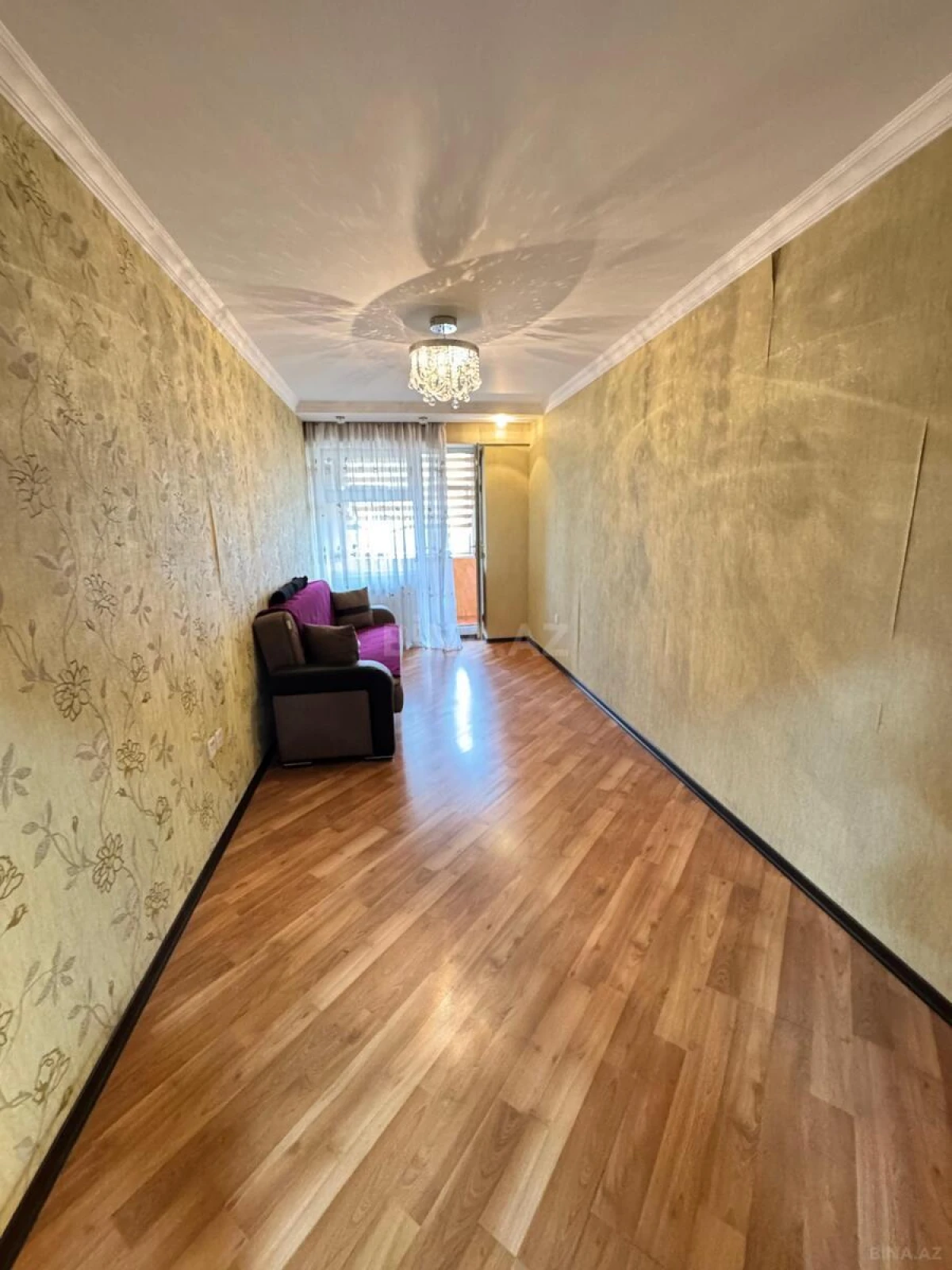 Satılır 4 otaqlı mənzil 110 m²