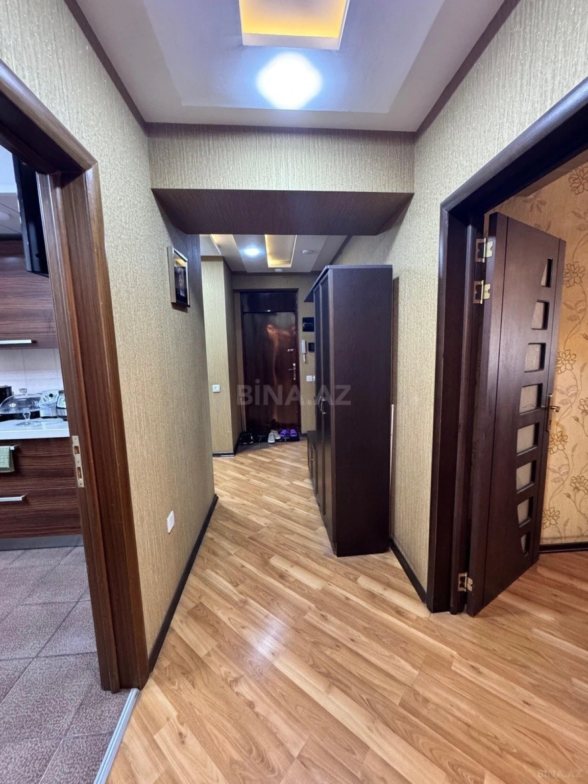 Satılır 4 otaqlı mənzil 110 m²