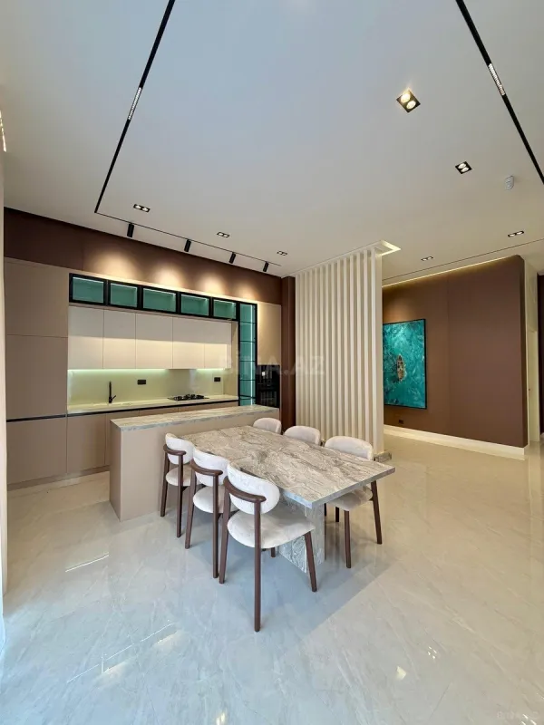 Satılır 5 otaqlı həyət evi 270 m²