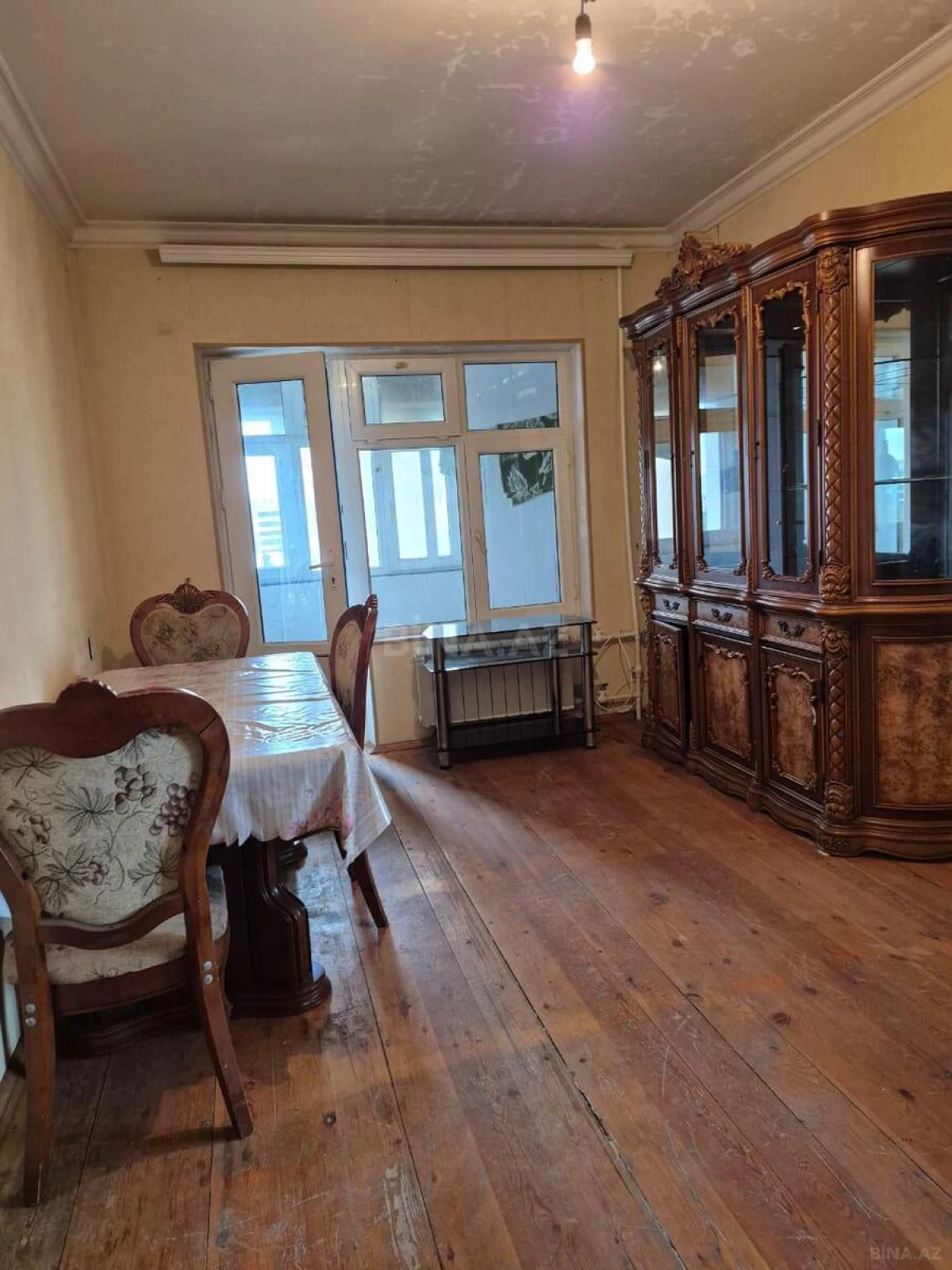 Satılır 2 otaqlı mənzil 60 m²