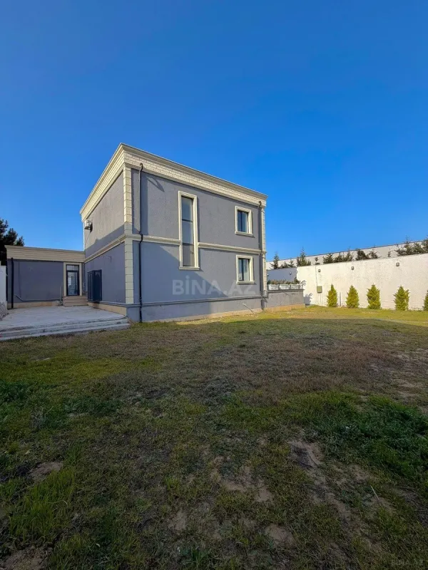Satılır 5 otaqlı həyət evi 220 m²