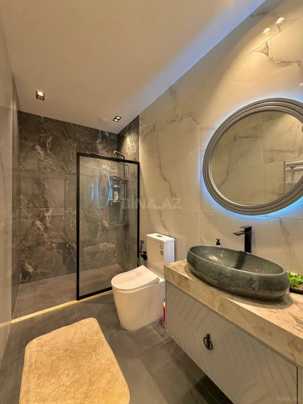 Satılır 5 otaqlı həyət evi 220 m²