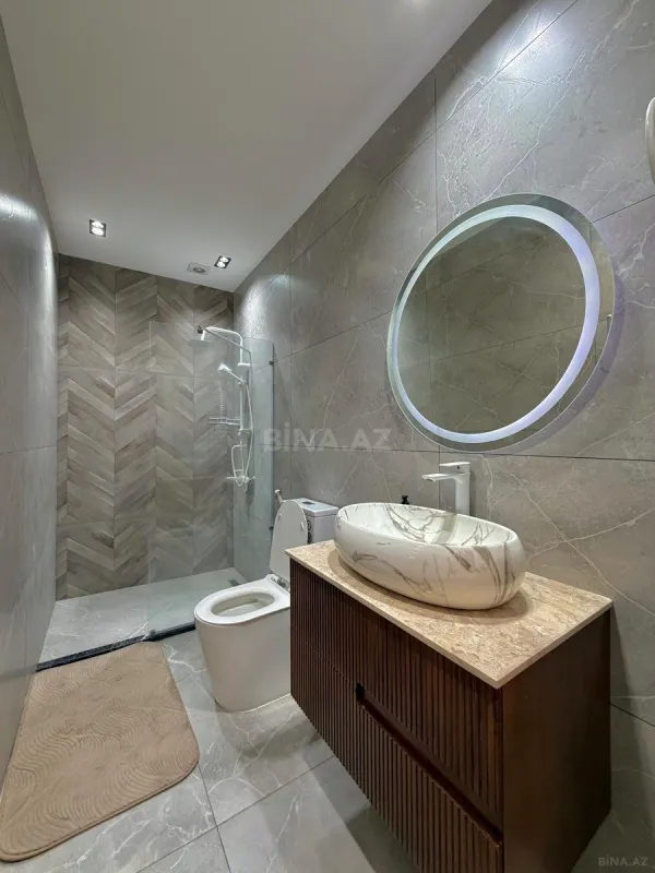 Satılır 5 otaqlı həyət evi 220 m²