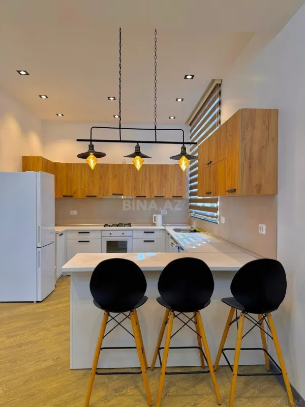 Satılır 4 otaqlı həyət evi 160 m²