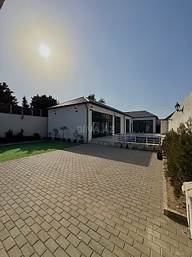 Satılır 4 otaqlı həyət evi 160 m²