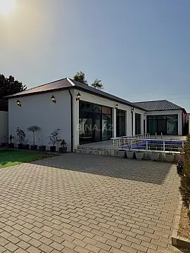 Satılır 4 otaqlı həyət evi 160 m²