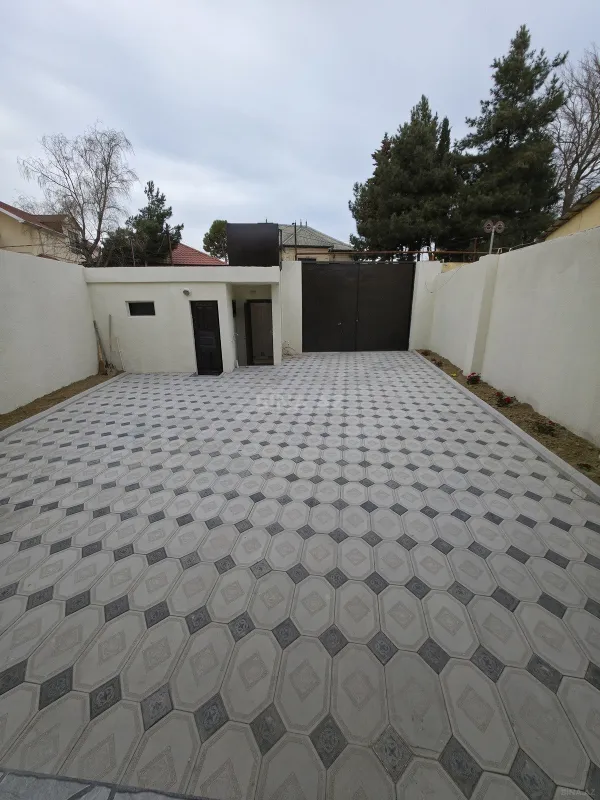 Satılır 4 otaqlı həyət evi 125 m²