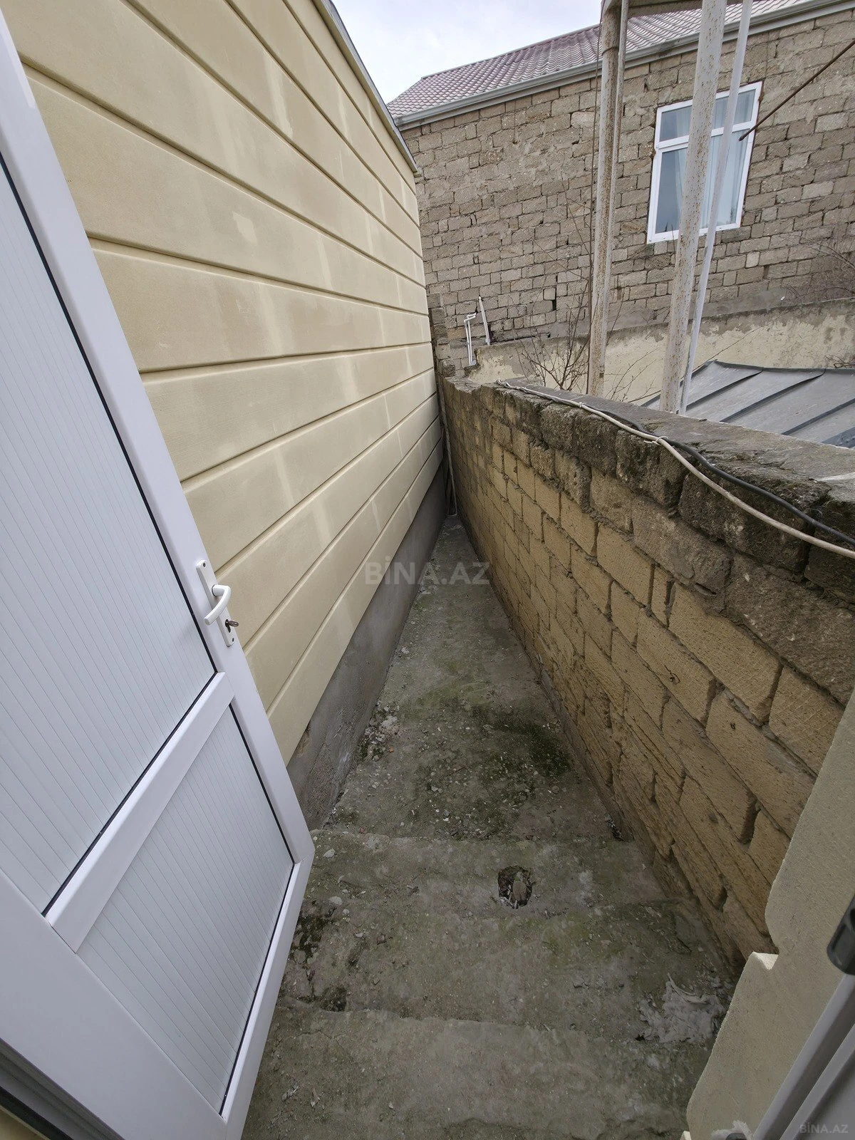 Satılır 4 otaqlı həyət evi 125 m²