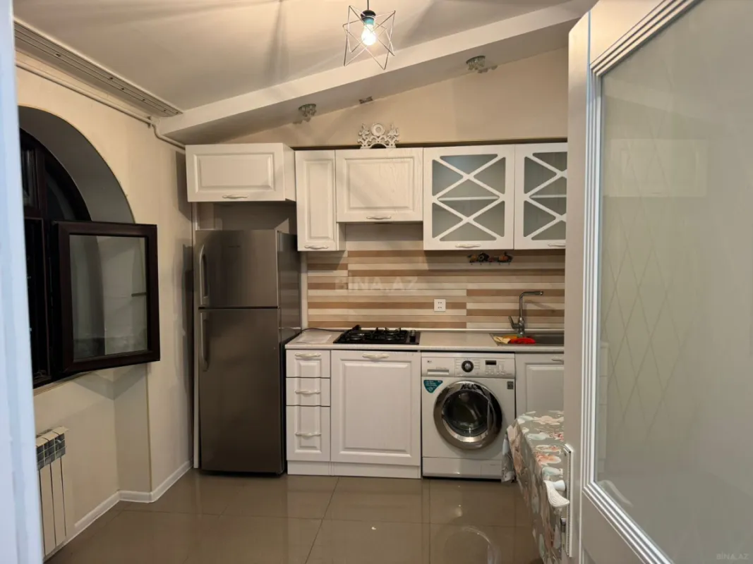 Kirayə verilir 2 otaqlı mənzil 60 m²