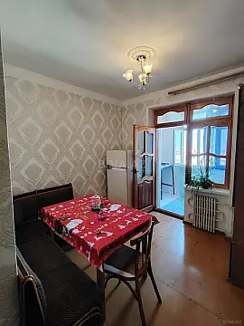 Kirayə verilir 2 otaqlı mənzil 40 m²