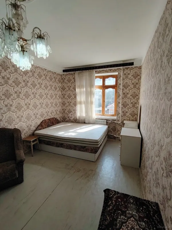 Kirayə verilir 2 otaqlı mənzil 40 m²