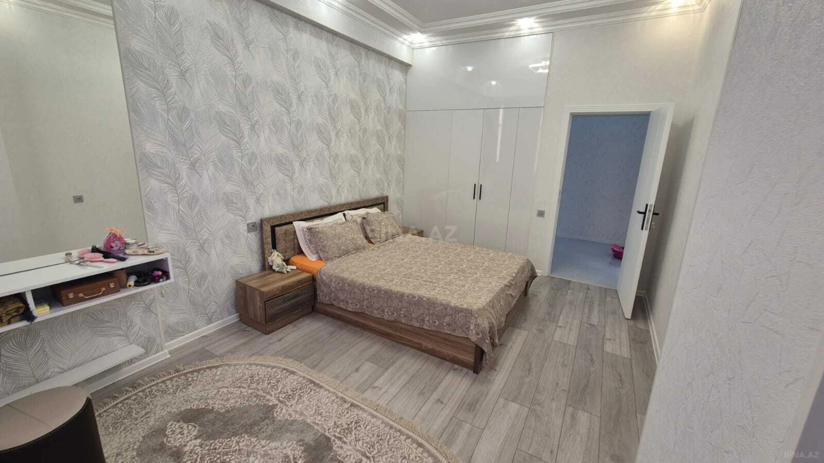 Satılır 3 otaqlı mənzil 94 m²