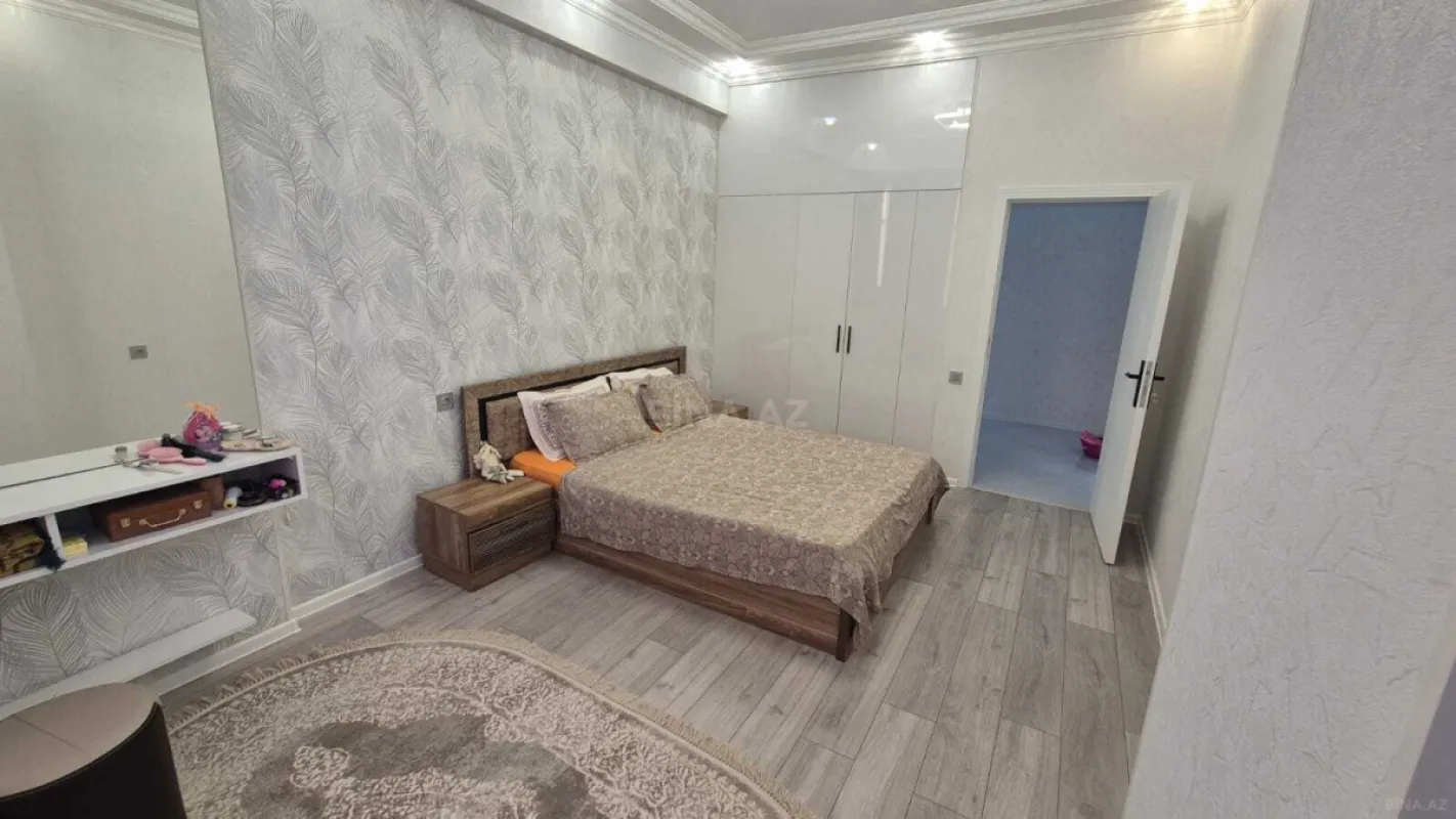 Satılır 3 otaqlı mənzil 94 m²