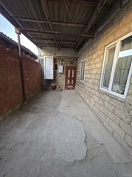 Satılır 3 otaqlı həyət evi 100 m²