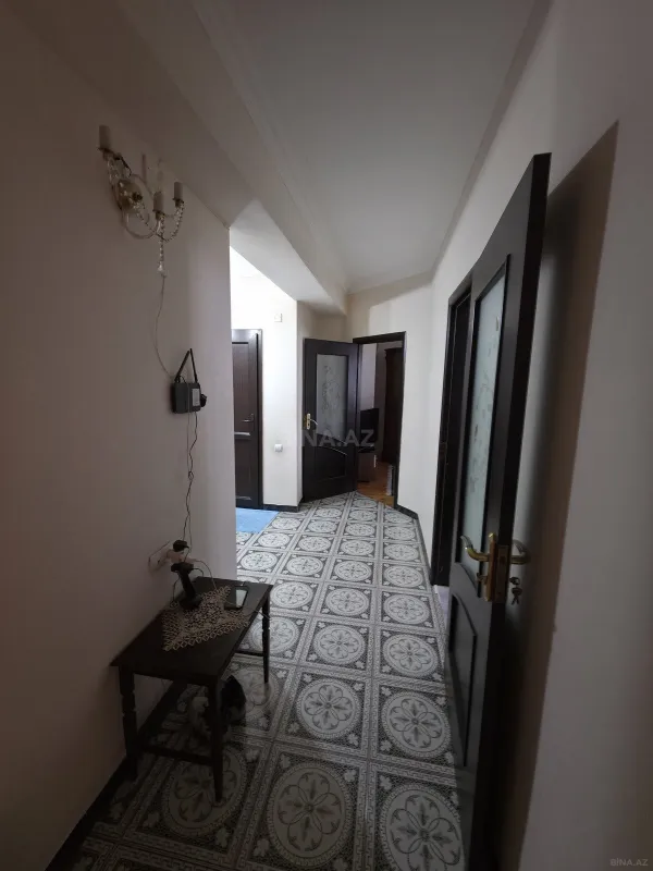 Satılır 3 otaqlı mənzil 103 m²