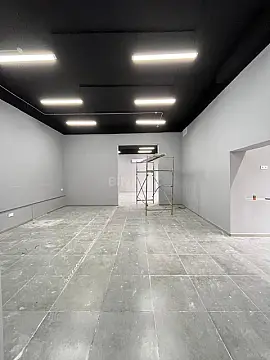 Kirayə verilir obyekt 235 m²