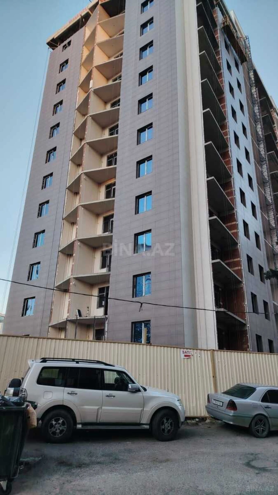 Satılır 1 otaqlı mənzil 53 m²
